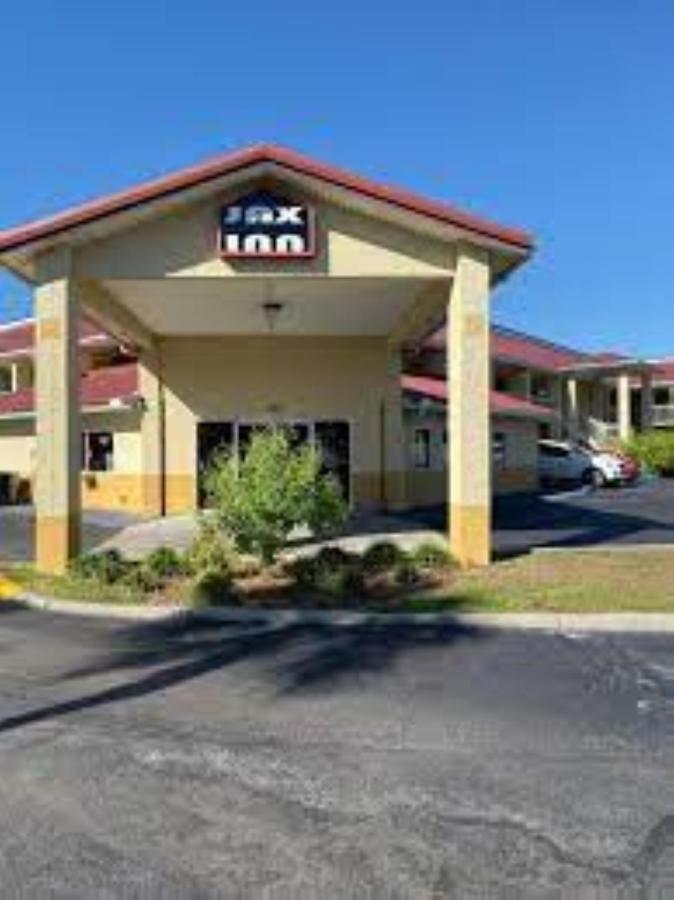 Jax Inn Jacksonville Exterior photo